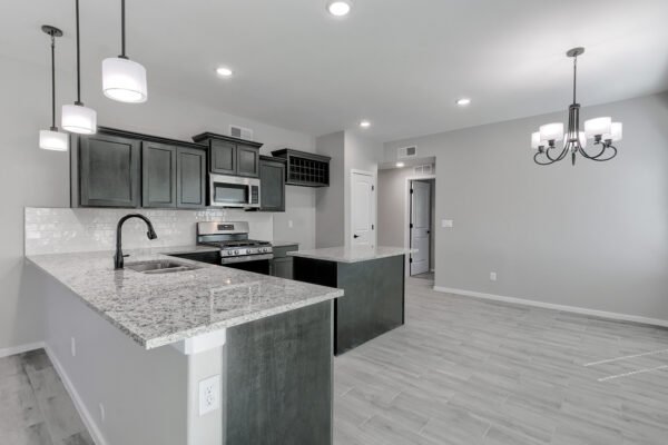Kitchen dining