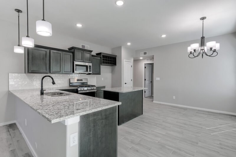 Kitchen dining