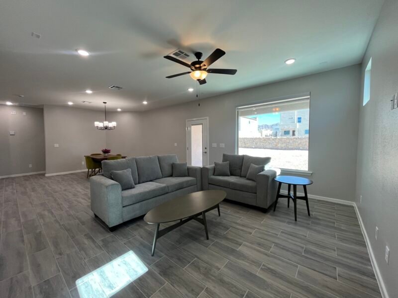 Living room with sofa and ceiling