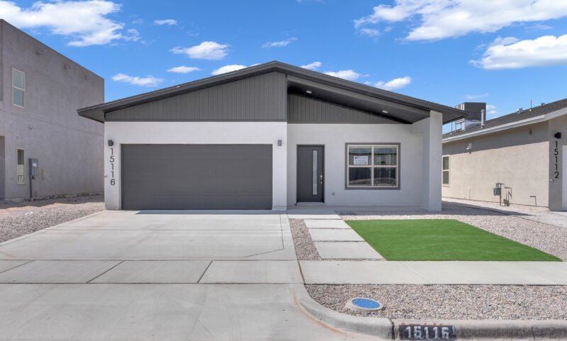 Front home With Garage